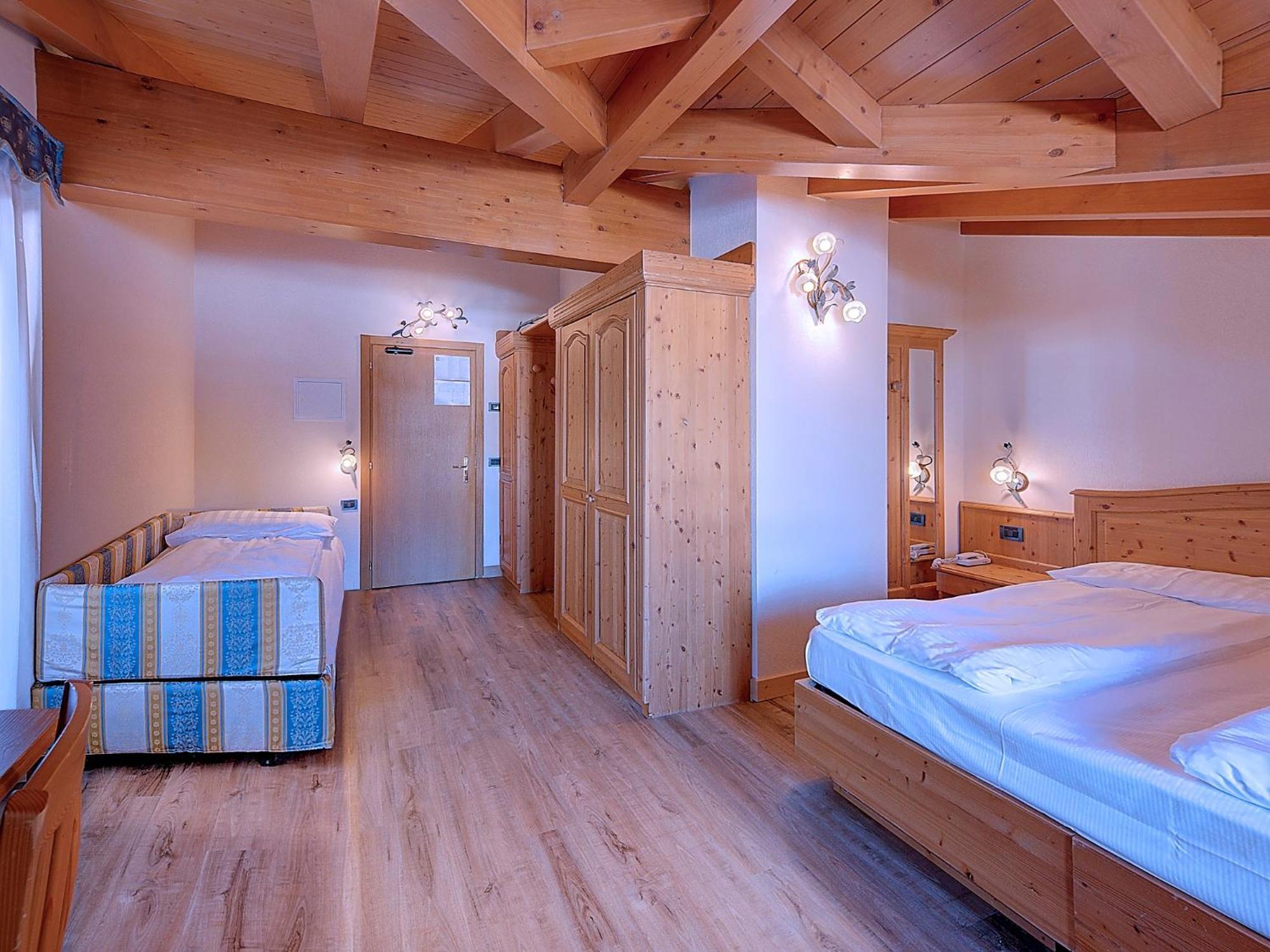 Hotel Madonna Delle Nevi Фольгарида Екстер'єр фото