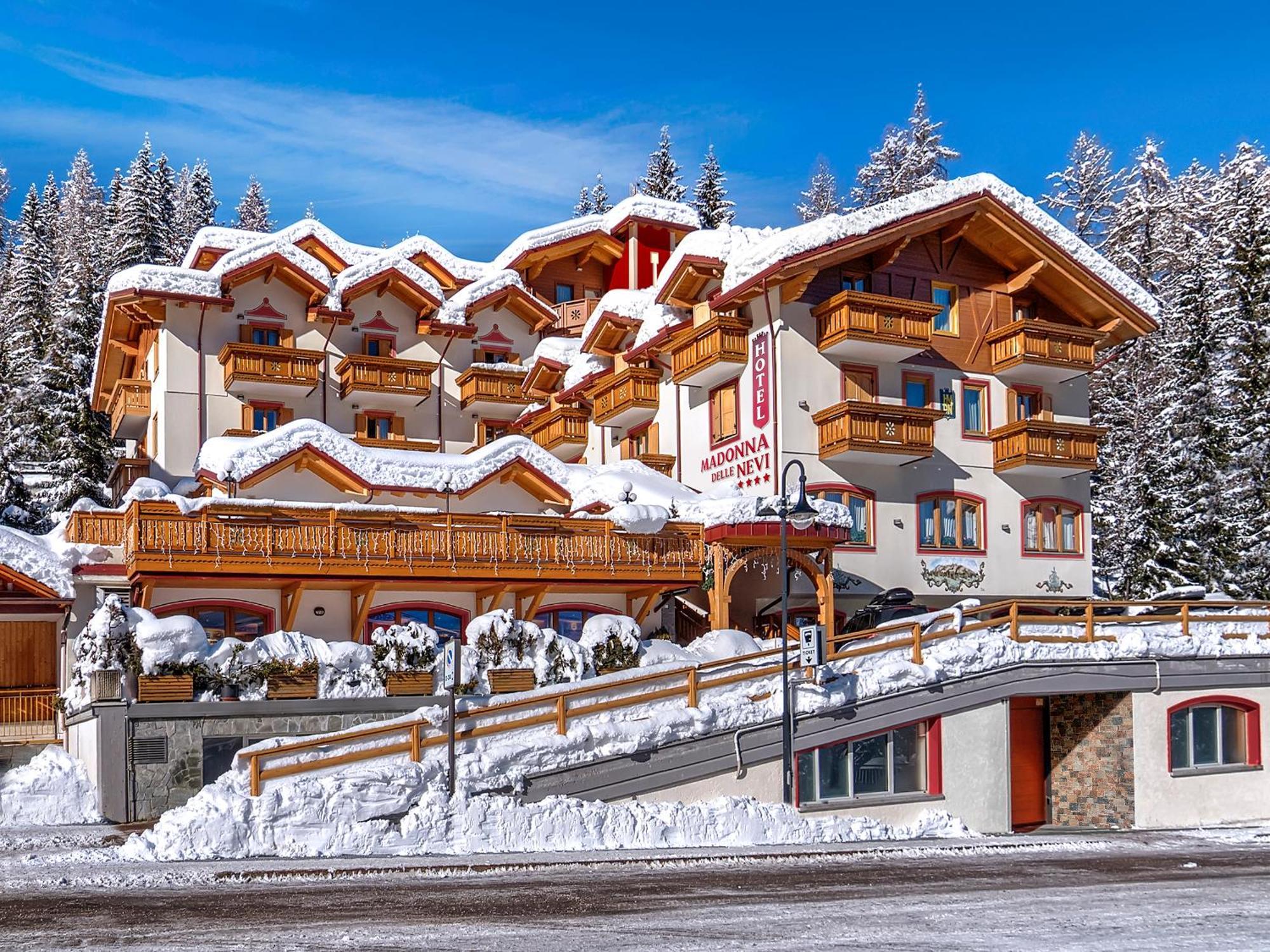 Hotel Madonna Delle Nevi Фольгарида Екстер'єр фото