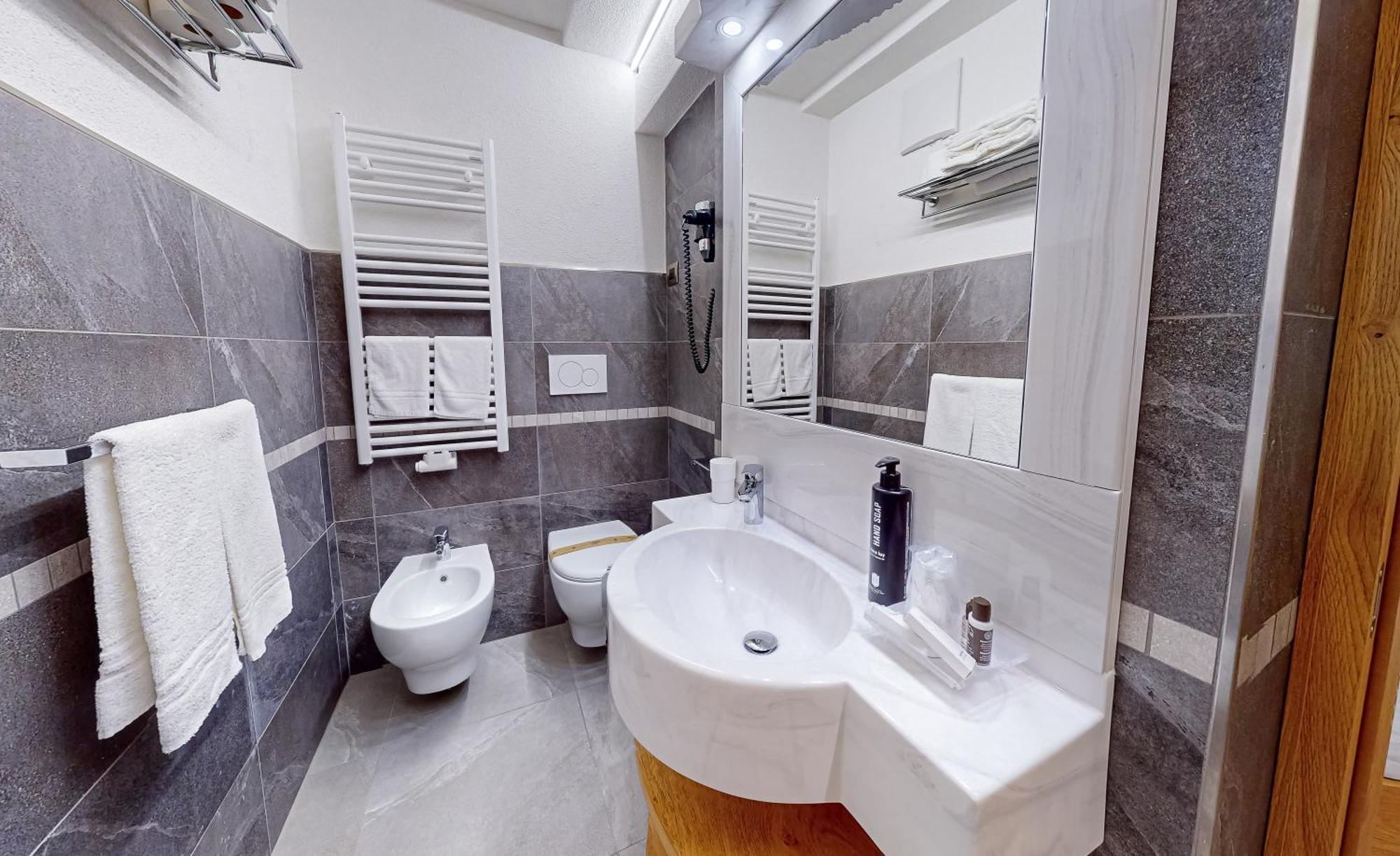 Hotel Madonna Delle Nevi Фольгарида Екстер'єр фото